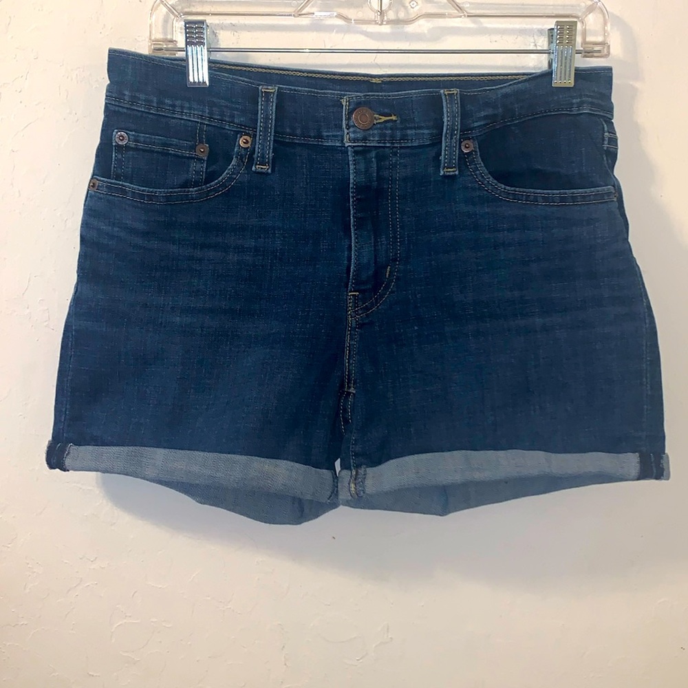 🎁Like New Levi's Strauss Blue Mid Length Jean Shorts- Size: 8/W29